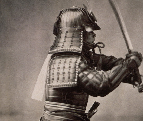 samurai-brandishing-sword-P